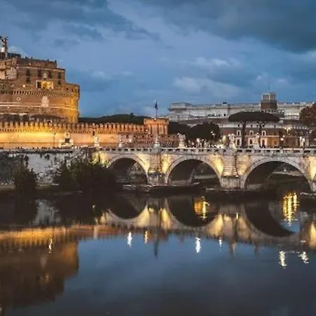 Apartment Castel Sant'angelo Buddyrent Rome